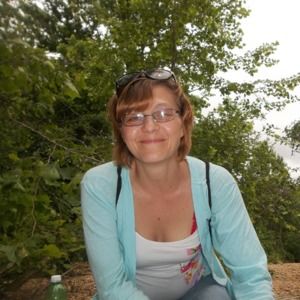 Meet your Posher, Crystal